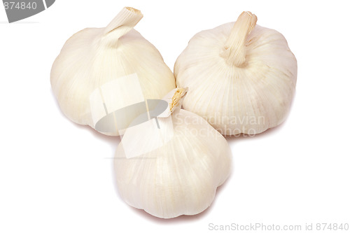 Image of Three garlic bulbs
