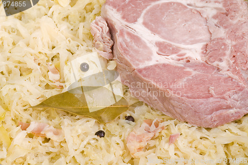 Image of Cooked ribs with sauerkraut