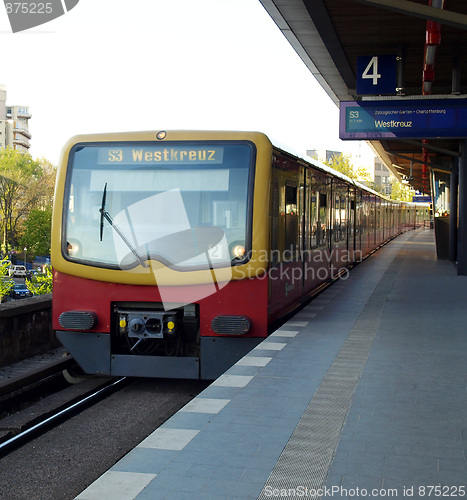 Image of Subway train