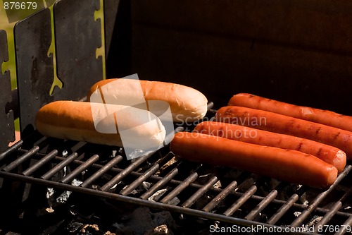 Image of sausage and bread