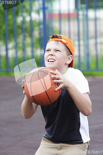 Image of Boy going to throw ball