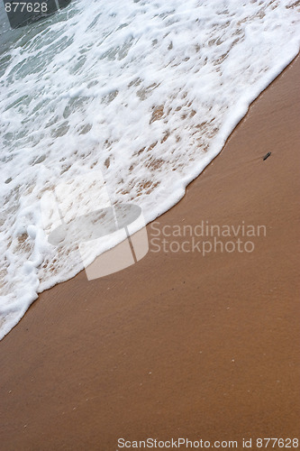 Image of Waves at the Beach