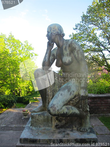 Image of Nude Statue