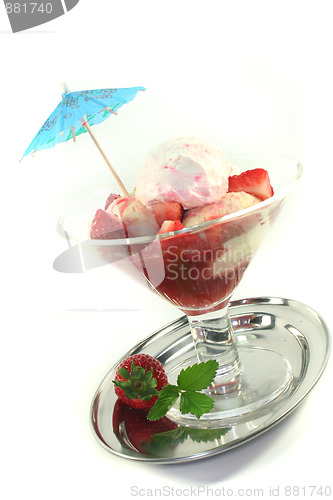 Image of Strawberry ice cream