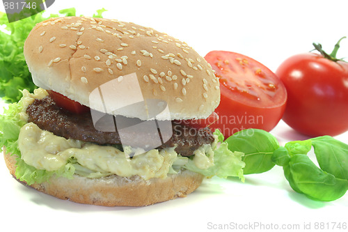 Image of Hamburger with fresh vegetables