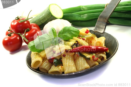 Image of Tortiglione with fiery chilli and zucchini