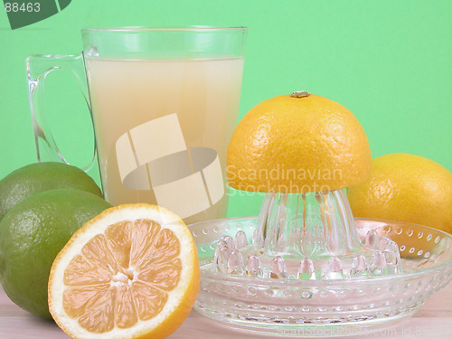 Image of lemons squeezer