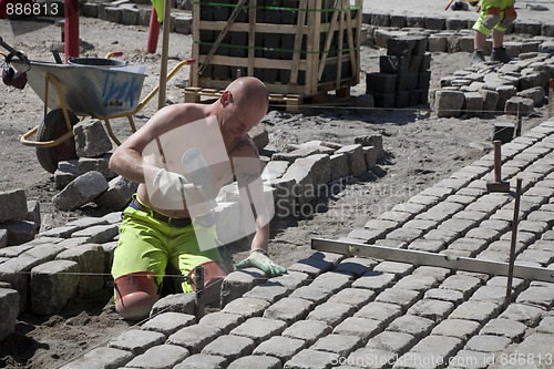 Image of Paving a square