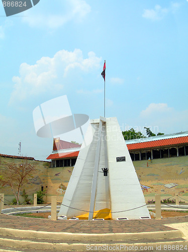 Image of heroes and martyrs mausoleum city park leon nicaragua