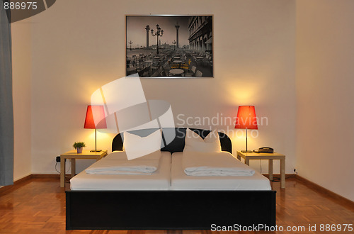 Image of Hotel room & bed