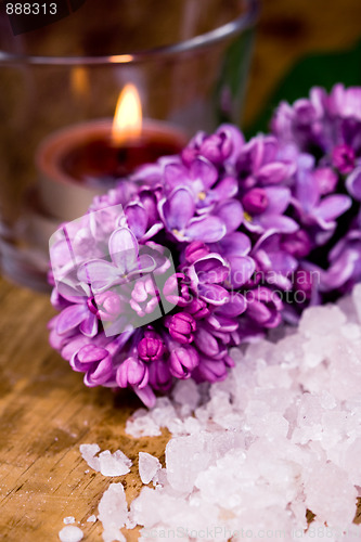 Image of lilac, bath salt and candle