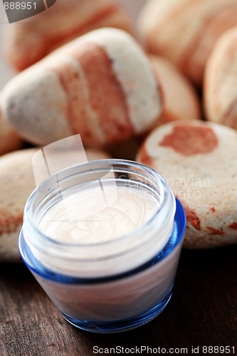 Image of moisturizer