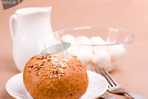 Image of bread and mozzarella