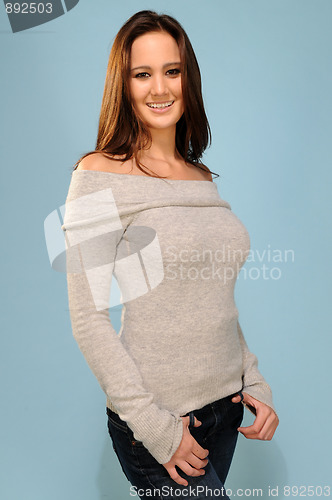 Image of Brunette