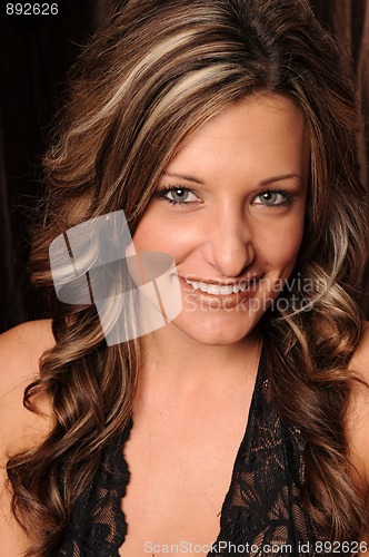 Image of Brunette