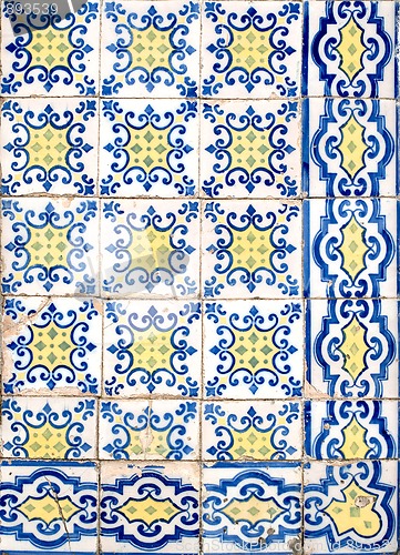 Image of Portuguese glazed tiles 051