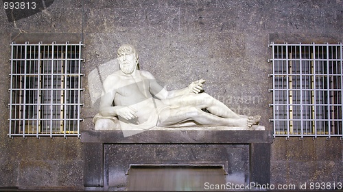 Image of Po Statue, Turin