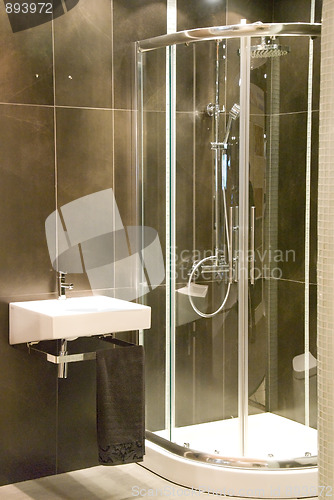 Image of modern bathroom