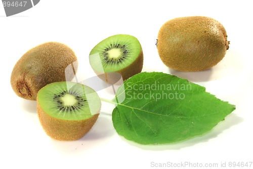 Image of kiwi fruits