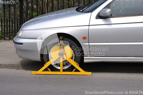 Image of Wheel Clamp