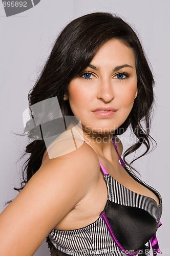 Image of Brunette