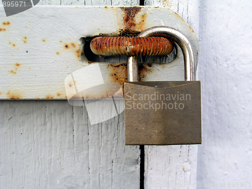 Image of Old rusty padlock 