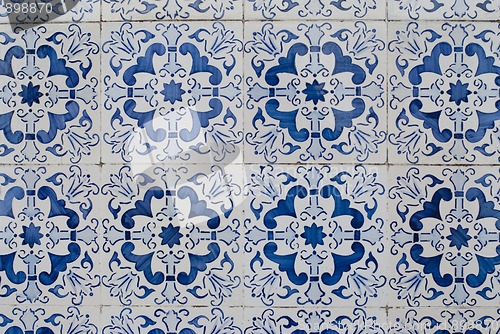 Image of Portuguese glazed tiles 212