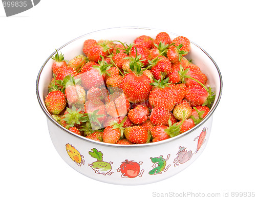 Image of Strawberries in the bowl