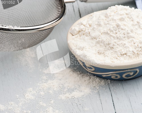 Image of Dish Of Flour