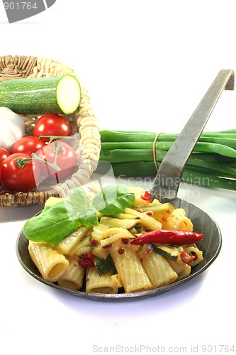 Image of Tortiglione with fiery chili and zucchini