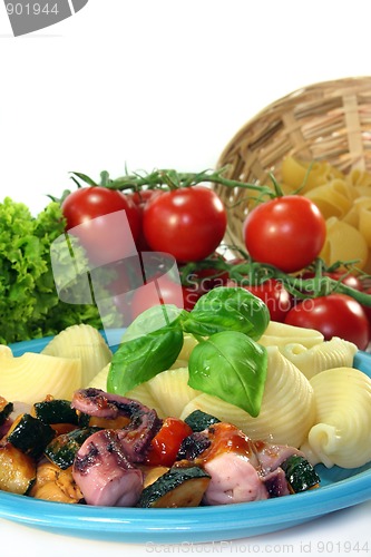 Image of Seafood and vegetables with pasta