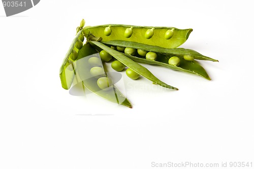 Image of Peas isolated on White