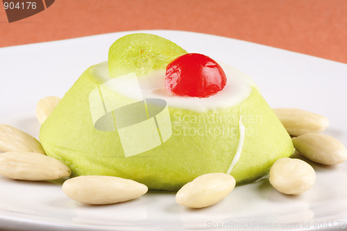 Image of Sicilian cassata with almonds