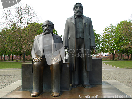 Image of Marx-Engels Forum statue