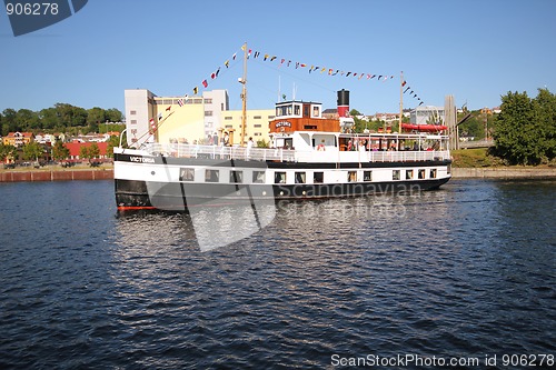 Image of Ferry in the city.