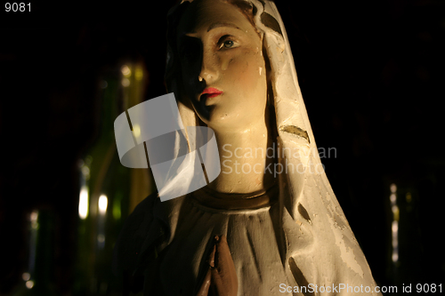 Image of Crying Maria statue