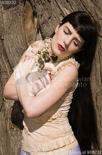 Image of Brunette