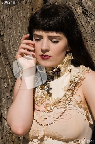 Image of Brunette