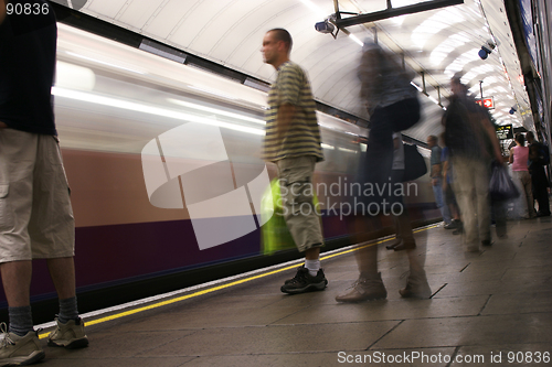 Image of London Underground station platform