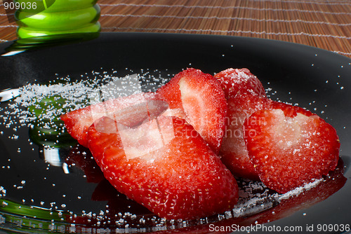 Image of Sugared strawberries