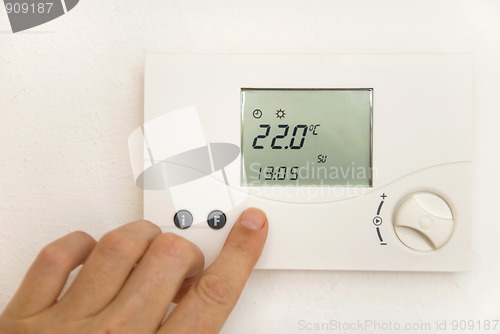 Image of room thermostat