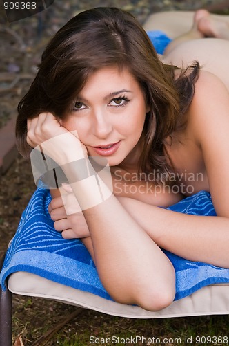Image of Brunette