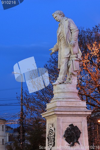 Image of Statue of Ion Heliade Radulescu