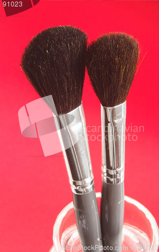 Image of makeup brushes