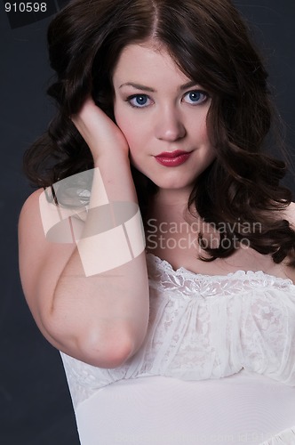 Image of Brunette