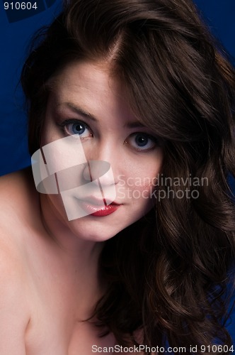Image of Brunette