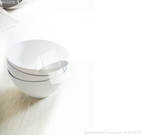 Image of white bowls 