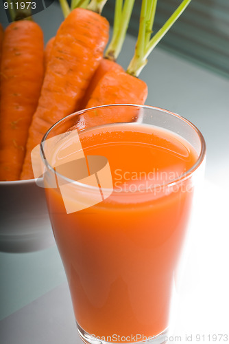 Image of fresh carrot juice