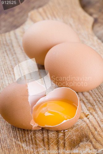 Image of brown eggs