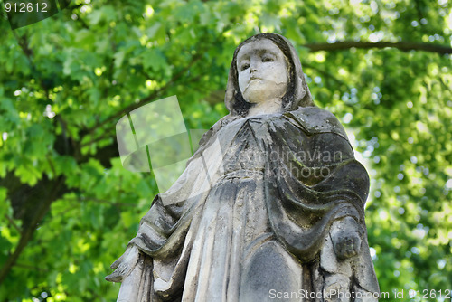Image of holy mary statue